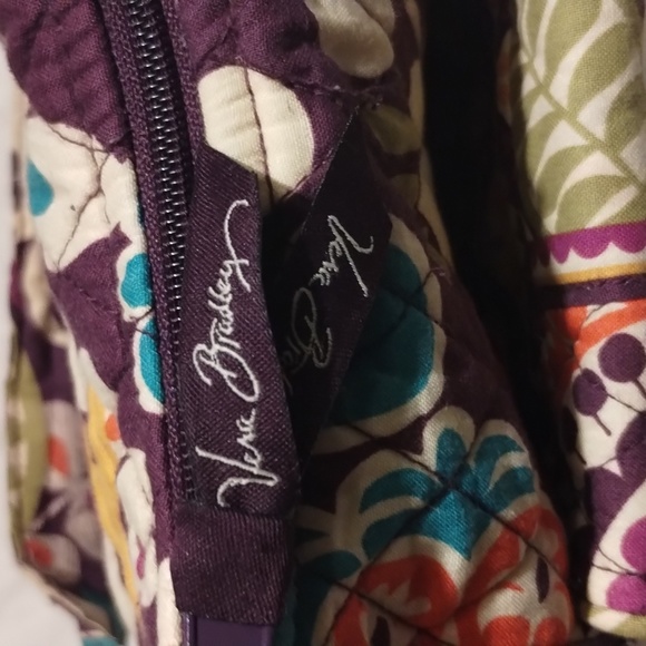 Woman's Cloth Crossbody Purse by Vera Bradley Color: Multicolored - Picture 3 of 14